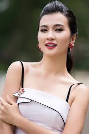 Kim Tuyến “Cô Ba Trang”: Làm mẹ đơn thân ở tuổi 21 sau cuộc ly hôn bí mật - Ảnh 1.