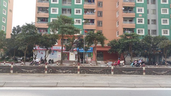 Báo động: Liên tiếp xảy ra những vụ trẻ ở nhà một mình bị rơi từ tầng cao chung cư xuống đất tử vong - Ảnh 3. Báo động: Liên tiếp xảy ra những vụ trẻ ở nhà một mình bị rơi từ tầng cao chung cư xuống đất tử vong - Ảnh 3.