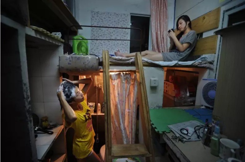 Cận cảnh bộ lạc người kiến, người chuột sống chen ch&uacute;c ngột ngạt dưới l&ograve;ng đất những đ&ocirc; thị phồn hoa bậc nhất Trung Quốc - Ảnh 5.