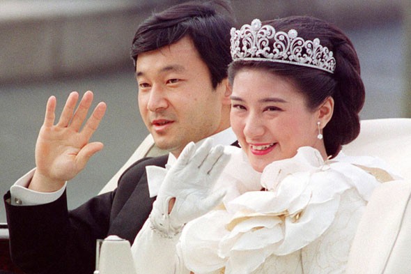 Con đường trở thành “mẫu nghi thiên hạ” của Hoàng hậu Nhật Bản Michiko và con dâu Masako: Chứa đầy máu và nước mắt cùng góc khuất đáng sợ ít ai biết - Ảnh 4.