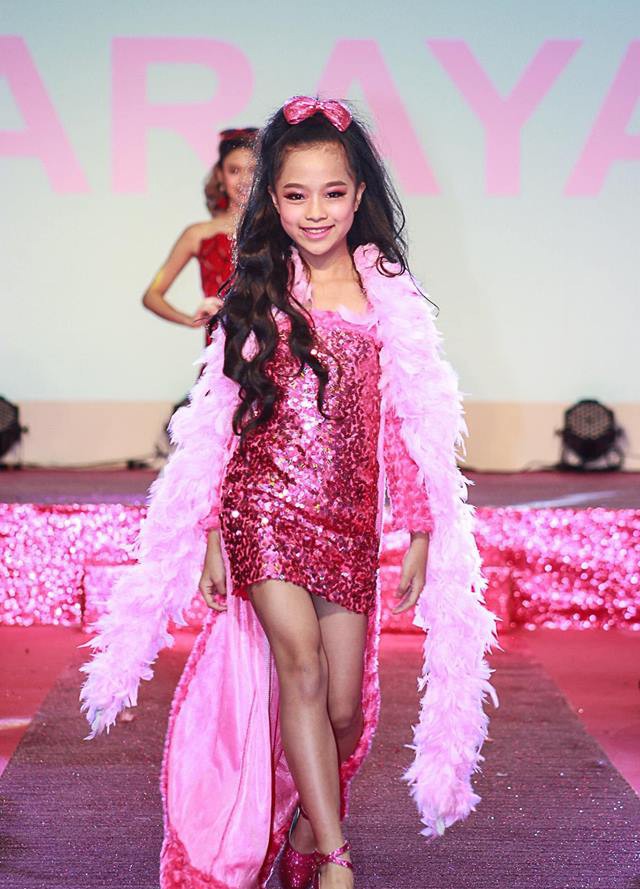 Điều ít biết về mẫu nhí 10 tuổi, khách mời Việt Nam duy nhất tham gia show 60 năm thành lập Barbie  - Ảnh 1.