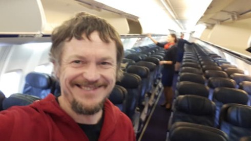 Bất ngờ khi là hành khách duy nhất trên chuyến bay của Boeing 737 - Ảnh 1.