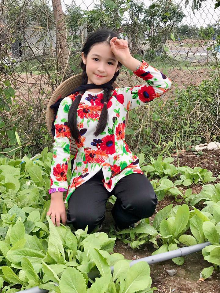 Lê Huỳnh Bảo Ngọc - tiểu hoa khôi Tây Đô càng lớn càng xinh xắn, 11 tuổi đã sở hữu gia sản khủng - Ảnh 11. Lê Huỳnh Bảo Ngọc - tiểu hoa khôi Tây Đô càng lớn càng xinh xắn, 11 tuổi đã sở hữu gia sản khủng - Ảnh 11.