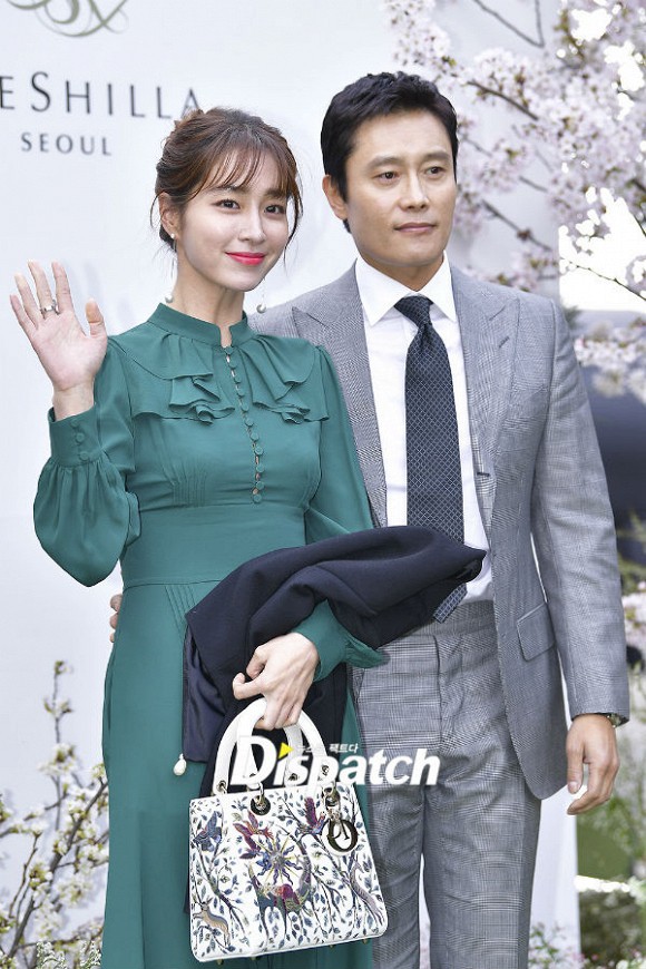 Đám cưới hot nhất hôm nay: Vợ chồng Lee Byung Hun đích thân tham dự, Seohyun - Dara xinh đẹp bên Son Ye Jin - Ảnh 8.