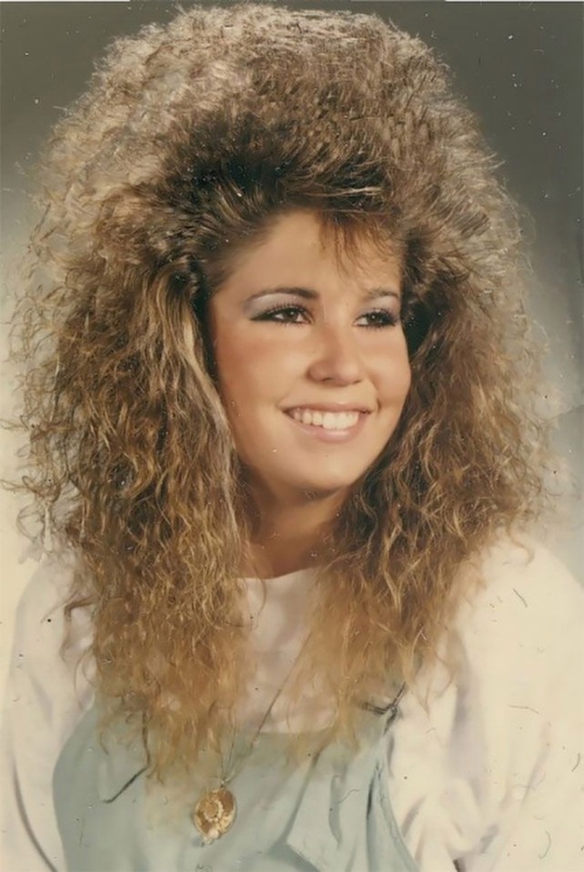 Những mái tóc có cho tiền bạn cũng không dám làm nhưng lại là xu hướng làm đẹp của chị em trong thập niên 80 - Ảnh 2.