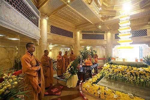 Fansipan tổ chức Đại lễ cầu Quốc thái dân an đồng hành cùng đại lễ Vesak 2019 - Ảnh 4.