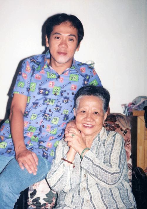 Mẹ ruột qua đời ở tuổi 90, nghệ sĩ Thành Lộc muốn giấu kín tin buồn - Ảnh 1.