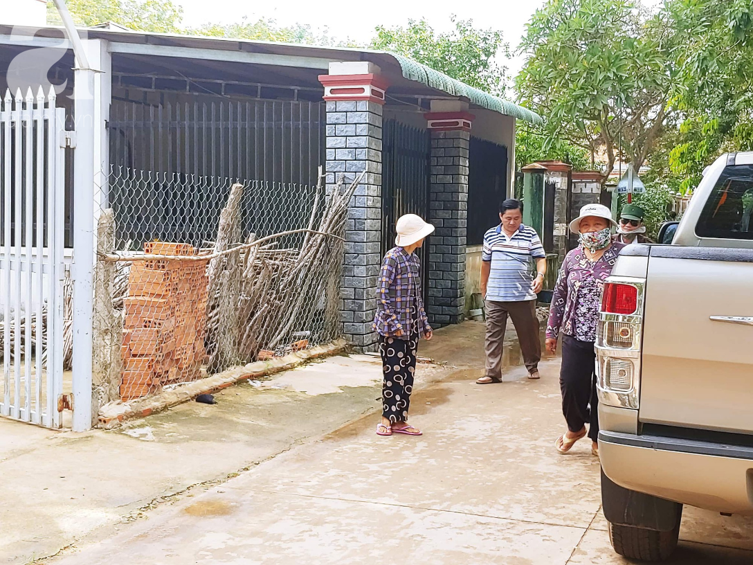 Hiện trường ngôi nhà bí ẩn có 2 thi thể đang phân hủy trong khối bê tông, cảnh sát phong tỏa nghiêm ngặt - Ảnh 7.