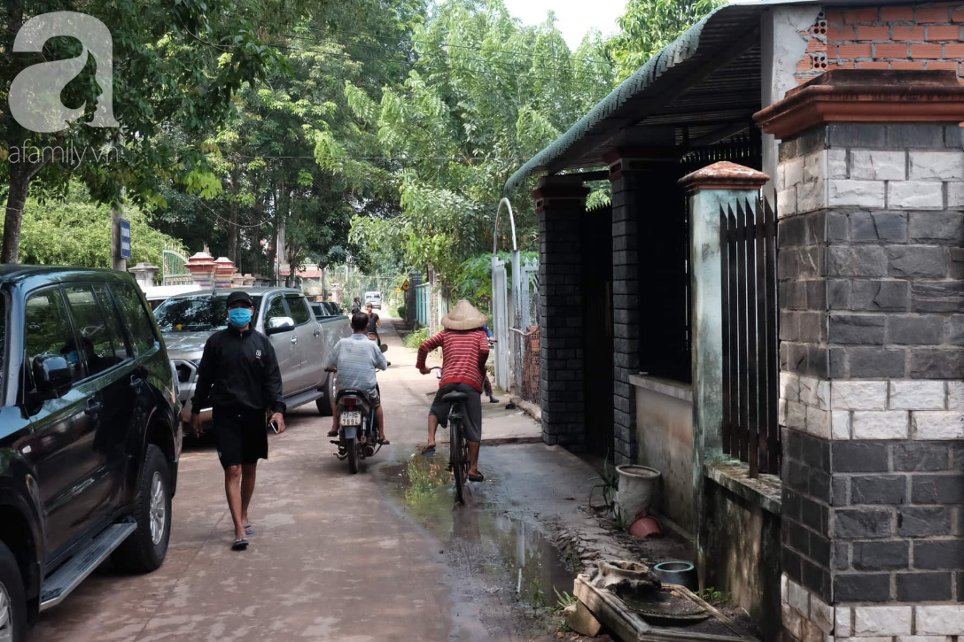 Hiện trường ngôi nhà bí ẩn có 2 thi thể đang phân hủy trong khối bê tông, cảnh sát phong tỏa nghiêm ngặt - Ảnh 8.