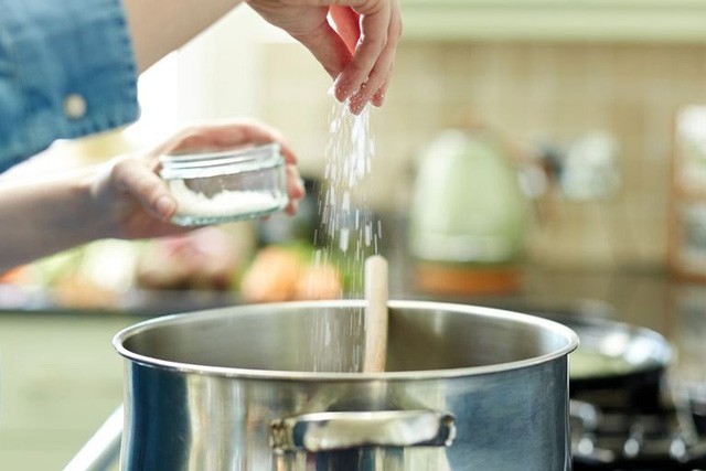 Những thực phẩm n&ecirc;n ăn h&agrave;ng ng&agrave;y để mẹ đẹp, con khỏe - Ảnh 1.