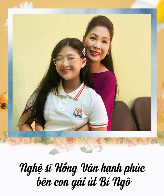 Lần đầu tiên nhận quà trong Ngày của Mẹ mà NSND Hồng Vân lại nghẹn ngào nhớ về những kỷ niệm bên các con thời thơ bé - Ảnh 3.