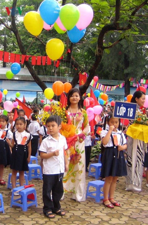 Tai nạn ở hầm Kim Liên khiến cô giáo thiệt mạng: Nghẹn lòng khi học sinh hỏi Ai dạy chúng con? - Ảnh 4.