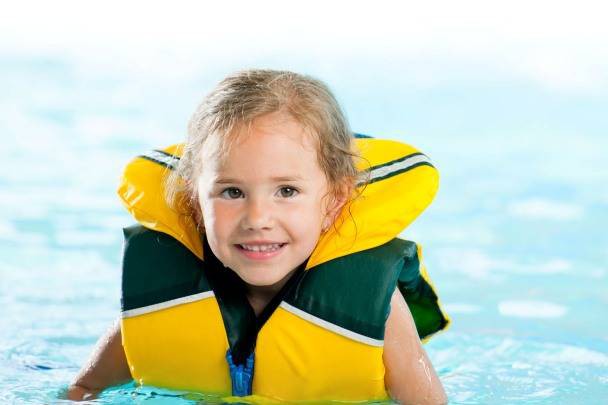 Đã có không ít ca đuối nước thương tâm: Đây là những gì cần làm để tránh tai nạn đuối nước khi cho trẻ đi bơi - Ảnh 4.