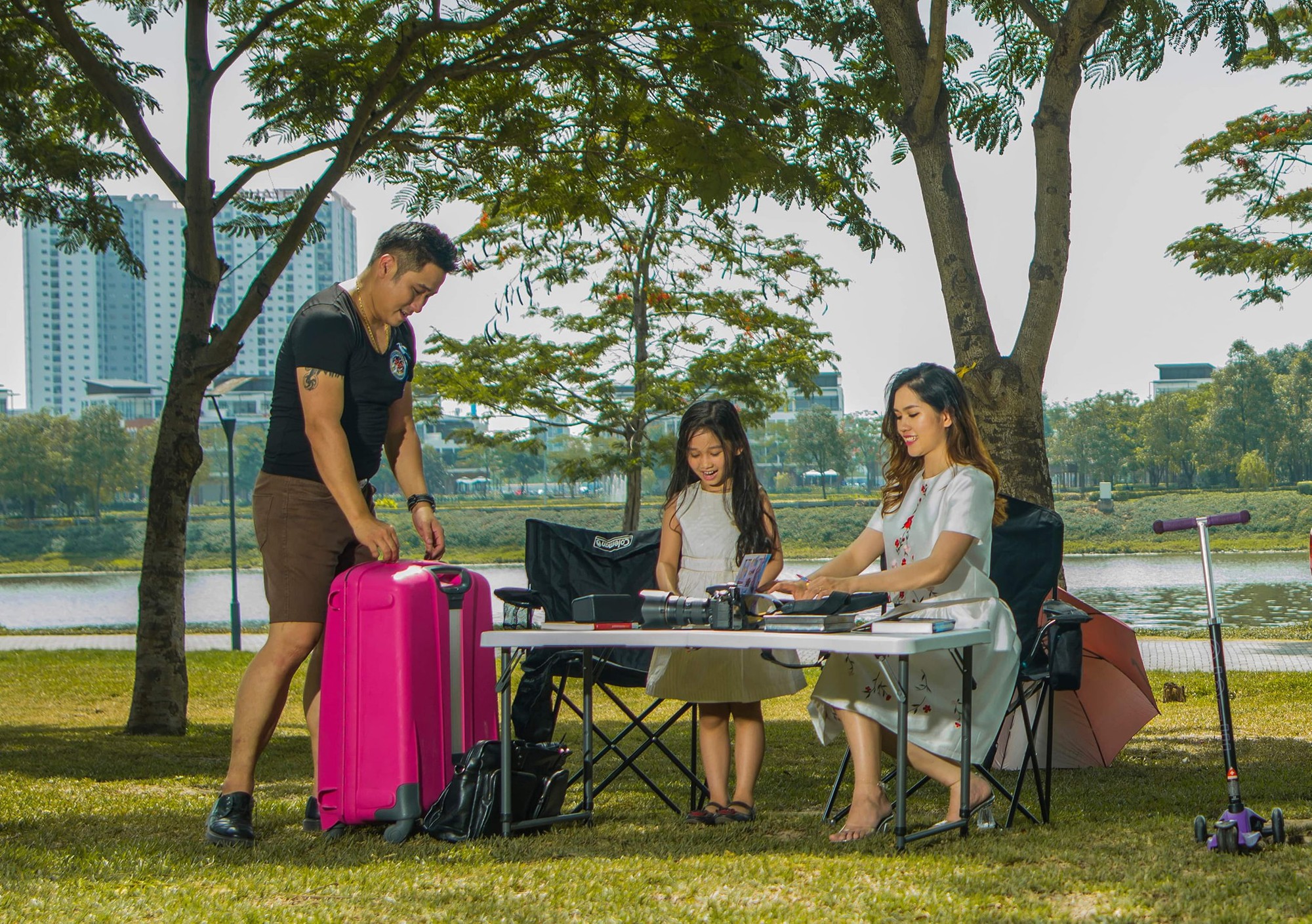 Chia sẻ loạt ảnh bên vợ con, Vũ Sắt Minh Tiệp tự nhủ: Đầu tư hiệu quả là đầu tư cho 2 người bạn này - Ảnh 2. Chia sẻ loạt ảnh bên vợ con, Vũ Sắt Minh Tiệp tự nhủ: Đầu tư hiệu quả là đầu tư cho 2 người bạn này - Ảnh 2.