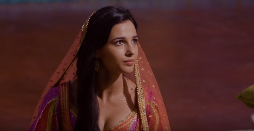 Nữ chính phim Aladdin khoe giọng khủng trong MV nhạc phim đầy mãnh liệt - Ảnh 2.