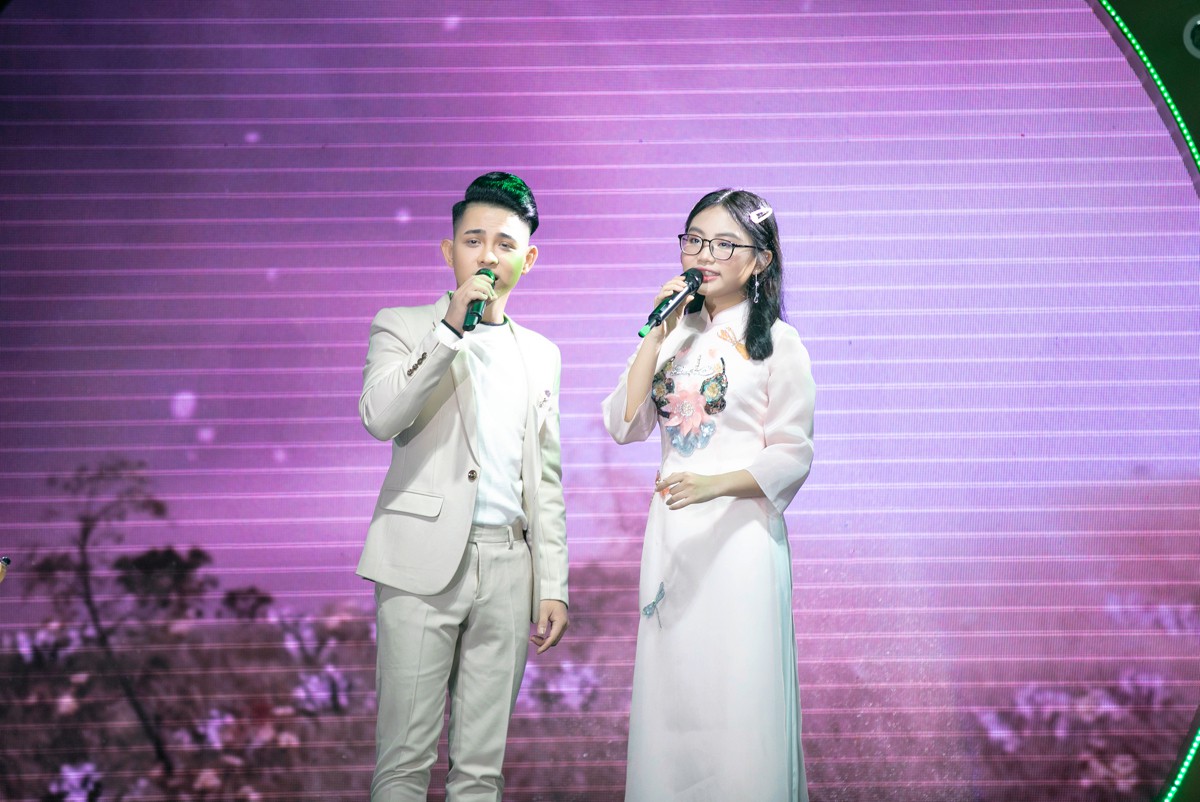 Quang Lê gây xôn xao khi dằn mặt ca sĩ lười biếng, dễ dãi nhưng mắc bệnh ngôi sao - Ảnh 5. Quang Lê gây xôn xao khi dằn mặt ca sĩ lười biếng, dễ dãi nhưng mắc bệnh ngôi sao - Ảnh 5.