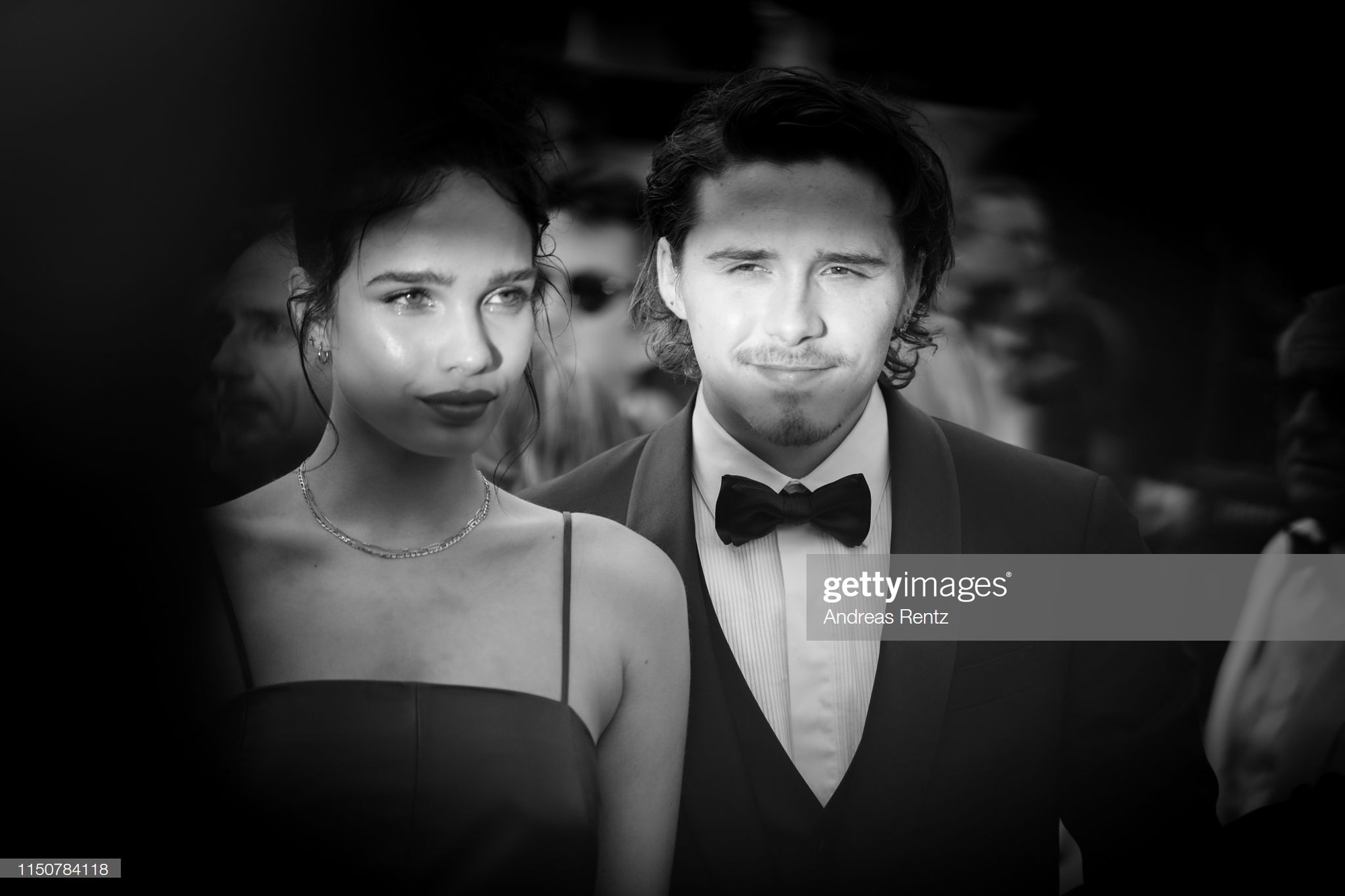 Top khoảnh khắc đắt giá nhất Cannes 2019: Dàn mỹ nhân 9X bất ngờ chiếm đa số, Selena và cặp đôi Brooklyn ấn tượng mạnh - Ảnh 4.