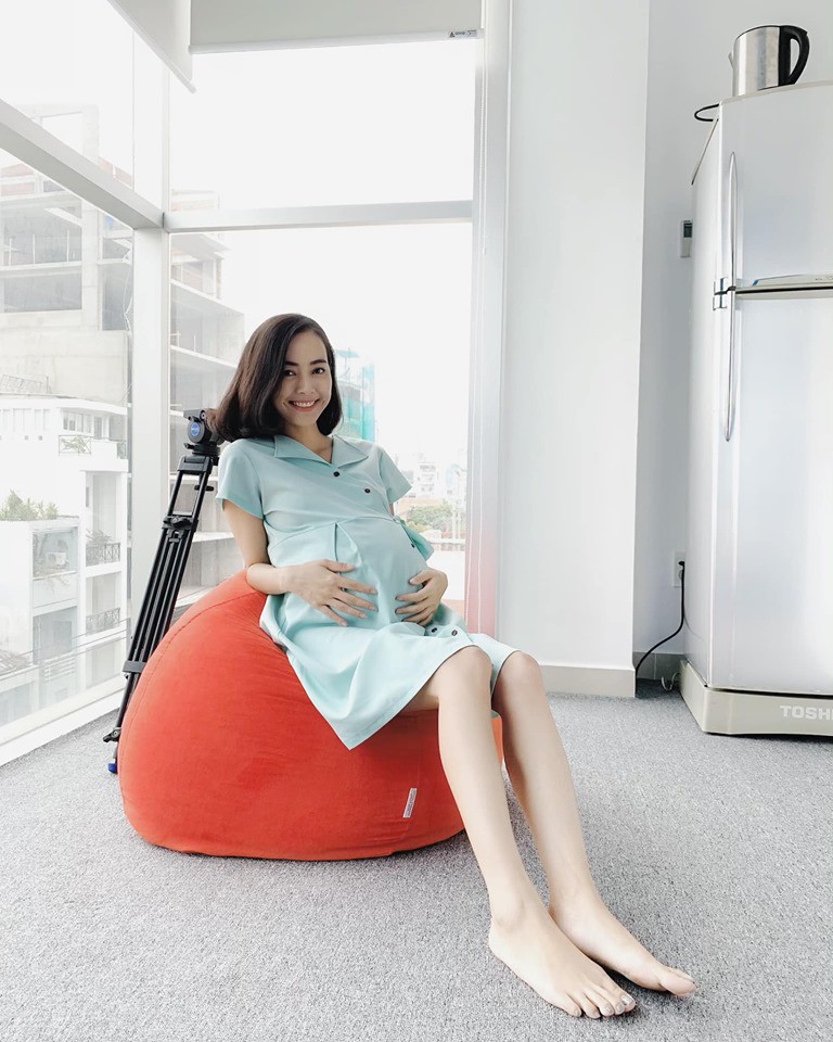 Nữ chính Người ấy là ai? để lộ ảnh mang bầu, bạn trai phi công hỏi một câu cực sốc - Ảnh 1. Nữ chính Người ấy là ai? để lộ ảnh mang bầu, bạn trai phi công hỏi một câu cực sốc - Ảnh 1.
