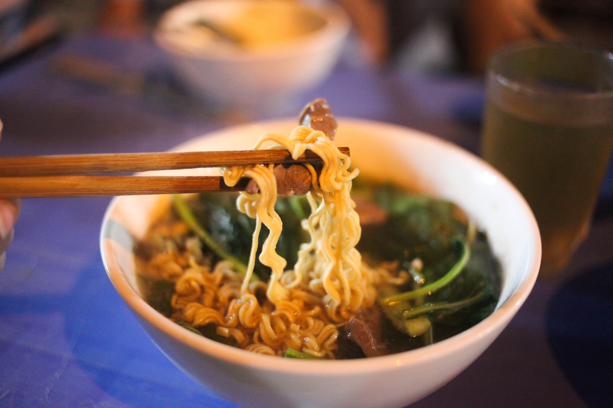 4 quán ăn đêm ngon bổ rẻ ở Hà Nội, buổi tối mát mẻ đi chơi về đói bụng nên ghé ngay - Ảnh 6.
