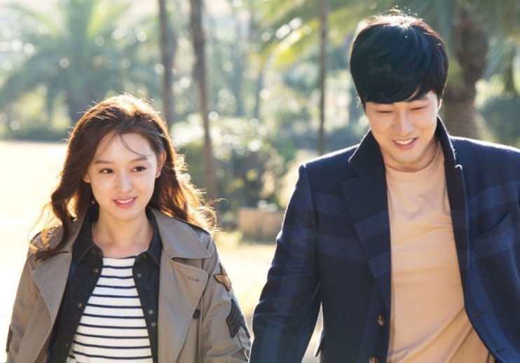 Trước khi yêu Song Joong Ki, Kim Ji Won dính thính cực mạnh từ 5 nam thần màn ảnh này: Số 5 còn bị đồn hẹn hò! - Ảnh 18.