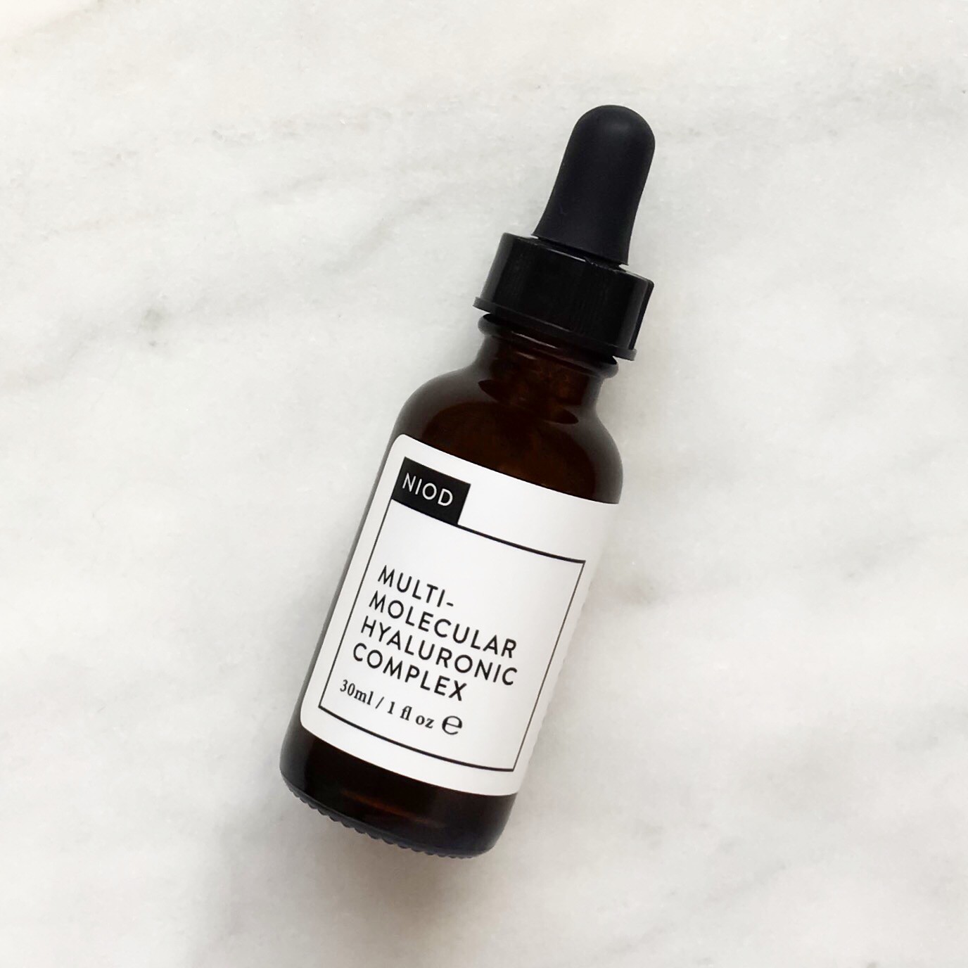 Làm da mướt nhưng chẳng nhờn dính, 6 chai serum này sẽ cứu bạn khỏi thảm họa mặt như chảo dầu khi dưỡng ẩm ngày hè - Ảnh 3. Làm da mướt nhưng chẳng nhờn dính, 6 chai serum này sẽ cứu bạn khỏi thảm họa mặt như chảo dầu khi dưỡng ẩm ngày hè - Ảnh 3.
