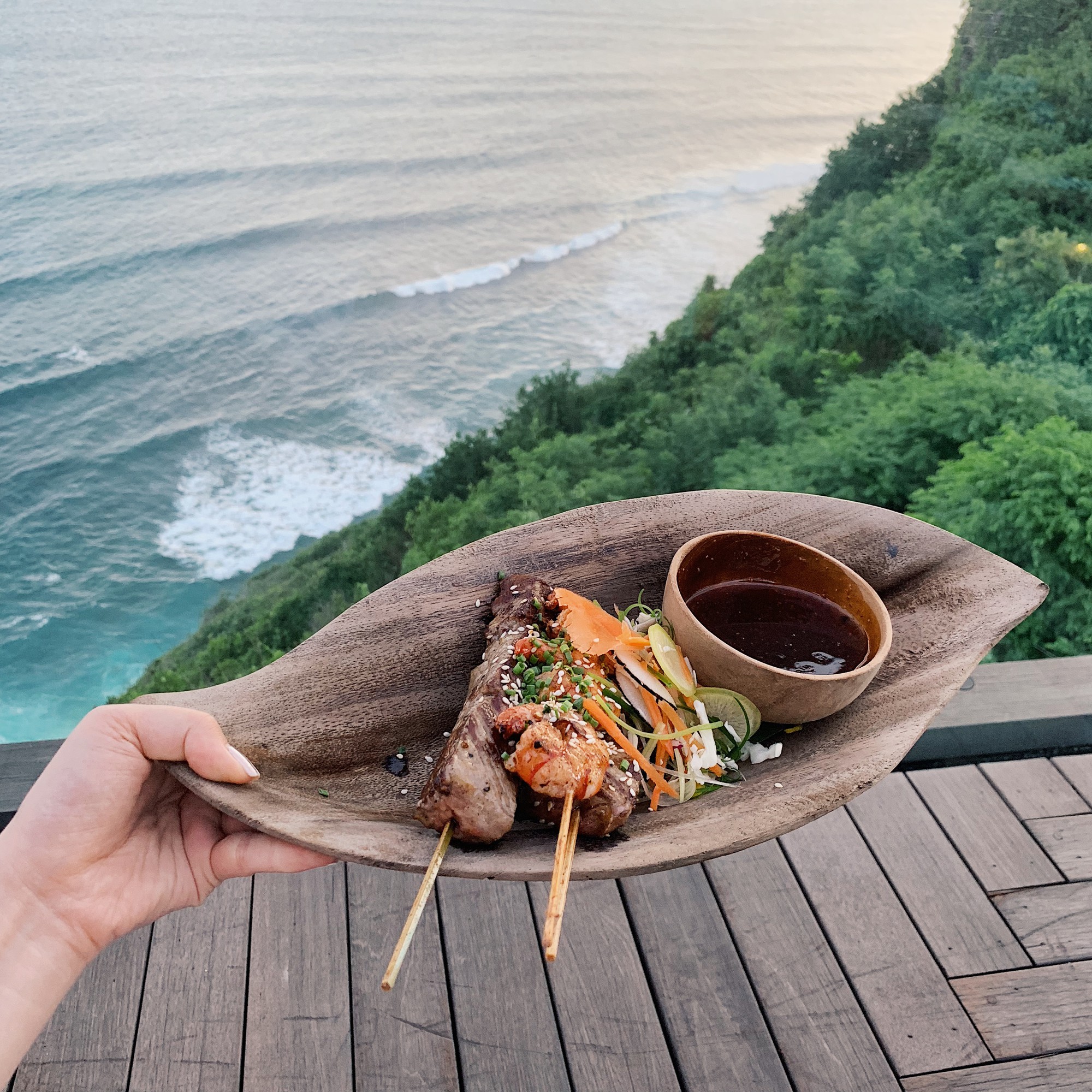 Mặc cho người khen kẻ chê về Bali, cặp vợ chồng doanh nhân vẫn chọn hòn đảo thiên đường để kỷ niệm 1 năm ngày cưới - Ảnh 12.