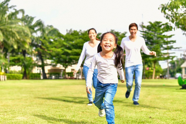 C&oacute; &ldquo;&aacute;o gi&aacute;p&rdquo; đề kh&aacute;ng da, mẹ tự tin để con ph&aacute;t triển tự nhi&ecirc;n - Ảnh 2.