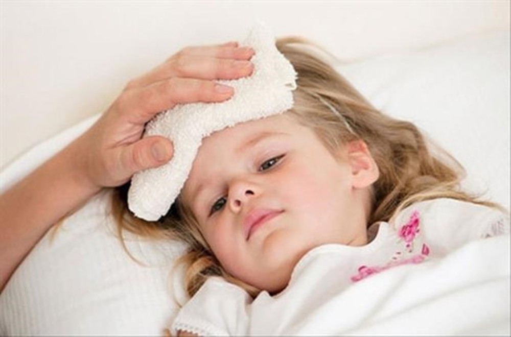 Đứa trẻ 8 tháng tuổi bị sốt rồi tử vong do cách chữa bệnh sai lầm từ cha mẹ - Ảnh 3.