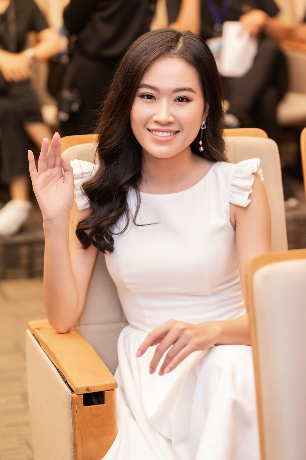 Miss World Việt Nam 2019: Lộ diện 34 nhan sắc Chung khảo phía Nam, đây là người đẹp duy nhất được đặc cách vào thẳng - Ảnh 10.