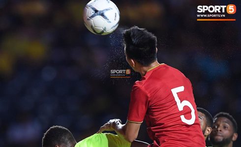 Việt Nam 1-1 Curacao (4-5): Công Phượng sút hỏng phạt đền, Việt Nam về nhì đáng tiếc tại King's Cup 2019 - Ảnh 9.