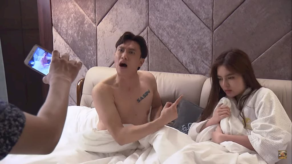 "Về nhà đi con": Khoe eo 53cm, cô gái quay cảnh nóng với Quốc Trường đến mức bị ném đá kể chuyện ngại không dám hôn - Ảnh 2. "Về nhà đi con": Khoe eo 53cm, cô gái quay cảnh nóng với Quốc Trường đến mức bị ném đá kể chuyện ngại không dám hôn - Ảnh 2.