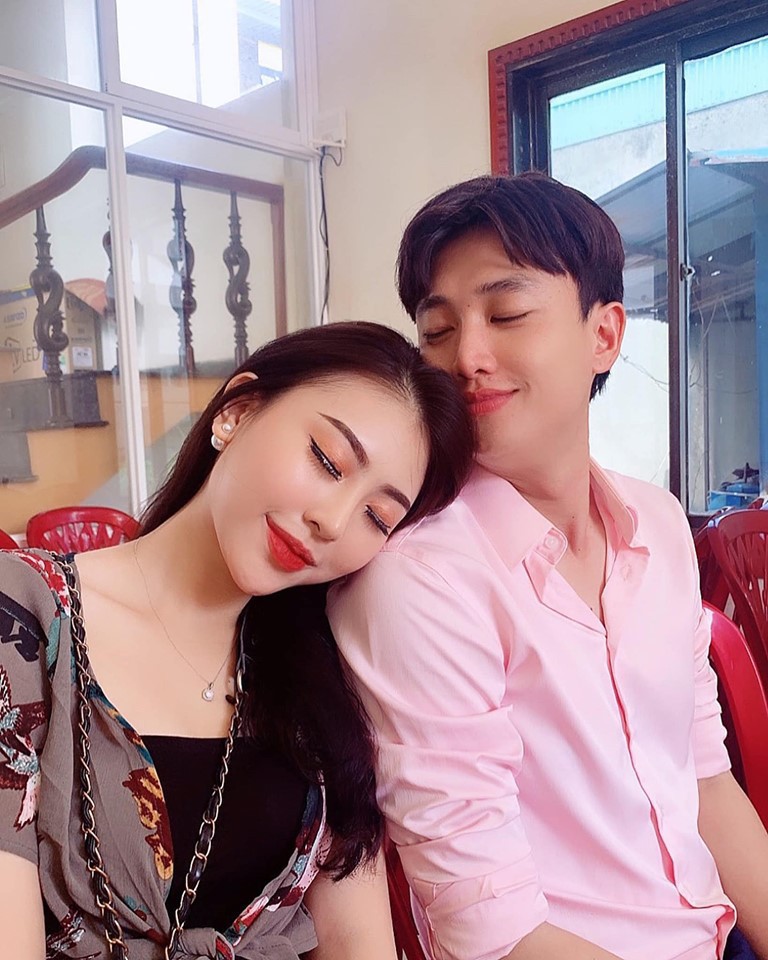 Tập đoàn gái xinh “vo ve” quanh Vũ (Về nhà đi con): Xinh đẹp, sexy nhưng đều dính thị phi, có người chưa lên sóng đã bị “bóc phốt” - Ảnh 11. Tập đoàn gái xinh “vo ve” quanh Vũ (Về nhà đi con): Xinh đẹp, sexy nhưng đều dính thị phi, có người chưa lên sóng đã bị “bóc phốt” - Ảnh 11.