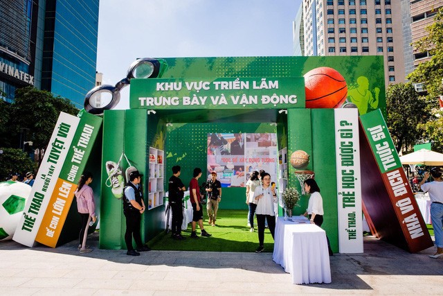 Vật dụng cũ mòn tiếp lửa đam mê cho những nhà vô địch tương lai - Ảnh 1. Vật dụng cũ mòn tiếp lửa đam mê cho những nhà vô địch tương lai - Ảnh 1.