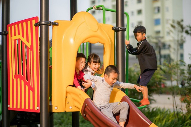 H&egrave; rồi, đừng nhốt con trong nh&agrave; ba mẹ ơi! - Ảnh 6.
