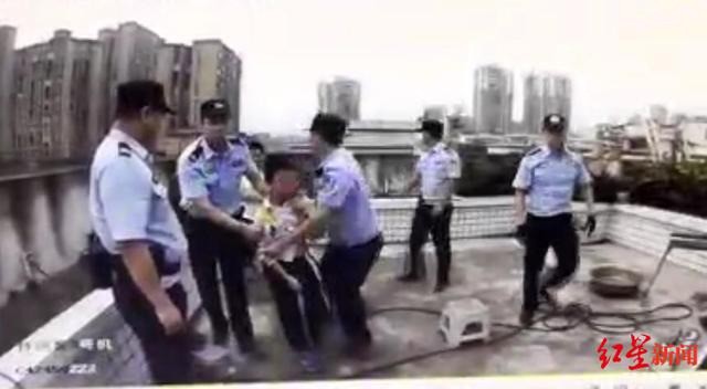 Cậu bé 11 tuổi muốn nhảy lầu vì bố mẹ ly hôn, nhưng "giọt nước tràn ly" lại là lời hứa vô thưởng vô phạt của người bố - Ảnh 3. Cậu bé 11 tuổi muốn nhảy lầu vì bố mẹ ly hôn, nhưng "giọt nước tràn ly" lại là lời hứa vô thưởng vô phạt của người bố - Ảnh 3.