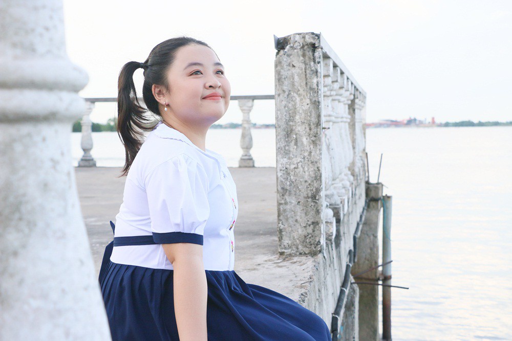 Học trò Phương Uyên - Thiều Bảo Trang hát hit triệu view về bố mẹ lấy nước mắt của người xem - Ảnh 5.