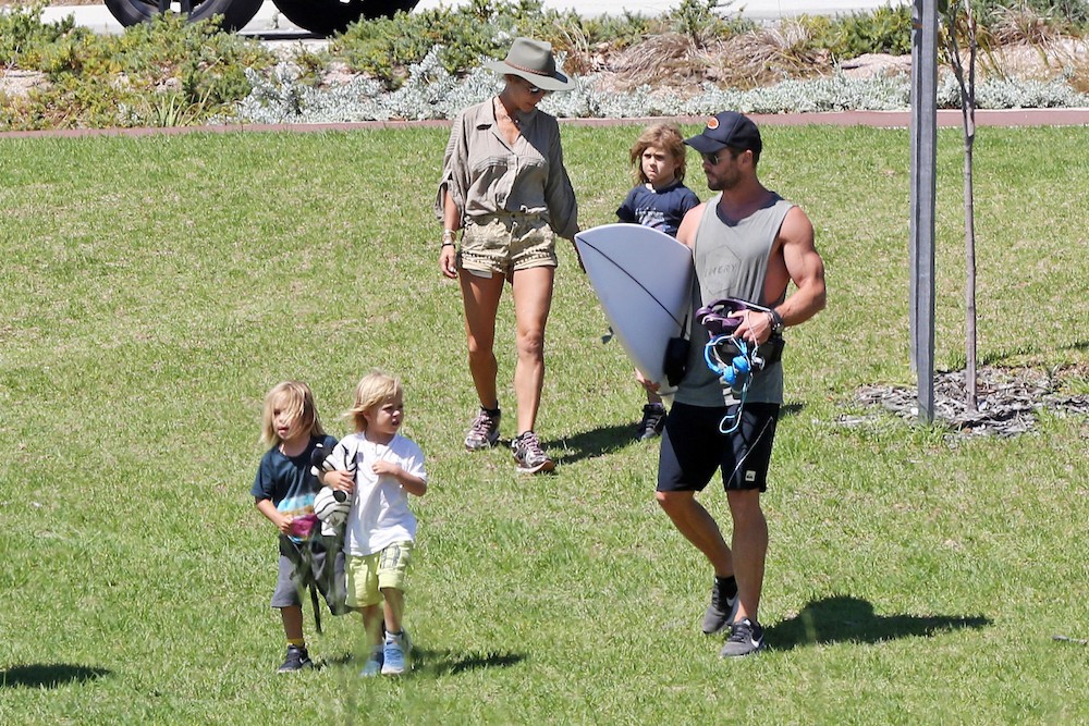 exclusive-chris-hemsworth-and-elsa-pataky-take-the-kids-on-a-chopper-ride-to-rottnest-island-16