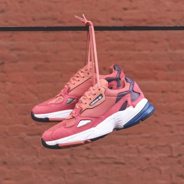 IG-Adidas_WMNS_Falcon_Rawpink_D96700_9857_grande