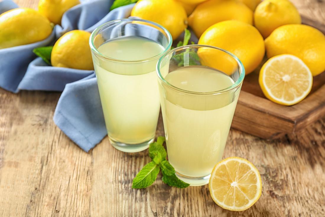 fresh-lemon-juice-which-can-help-with-constipation