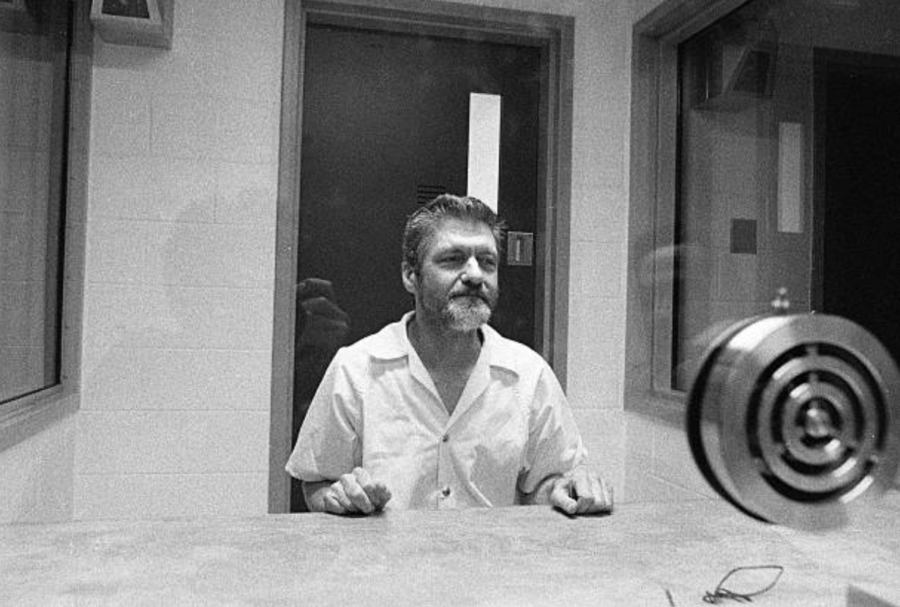 Ted Kaczynski: Làm thế nào một thần đồng toán học trẻ em trở thành kẻ giết người hàng loạt - Ảnh 1. Ted Kaczynski: Làm thế nào một thần đồng toán học trẻ em trở thành kẻ giết người hàng loạt - Ảnh 1.