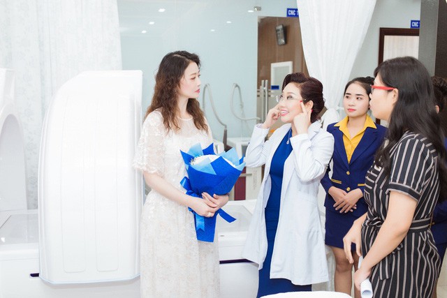 Bí mật ẩn trong vẻ đẹp không tuổi của người đẹp Châu Hải My và Việt Trinh - Ảnh 3. Bí mật ẩn trong vẻ đẹp không tuổi của người đẹp Châu Hải My và Việt Trinh - Ảnh 3.