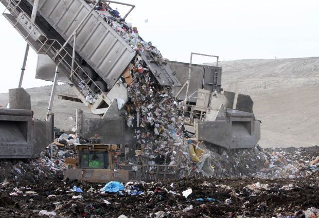 Phát hoảng trước những bãi rác chất cao như núi ở khắp nơi trên thế giới, có bãi rác cao hơn 65 mét, rộng hơn 40 sân bóng đá - Ảnh 3.