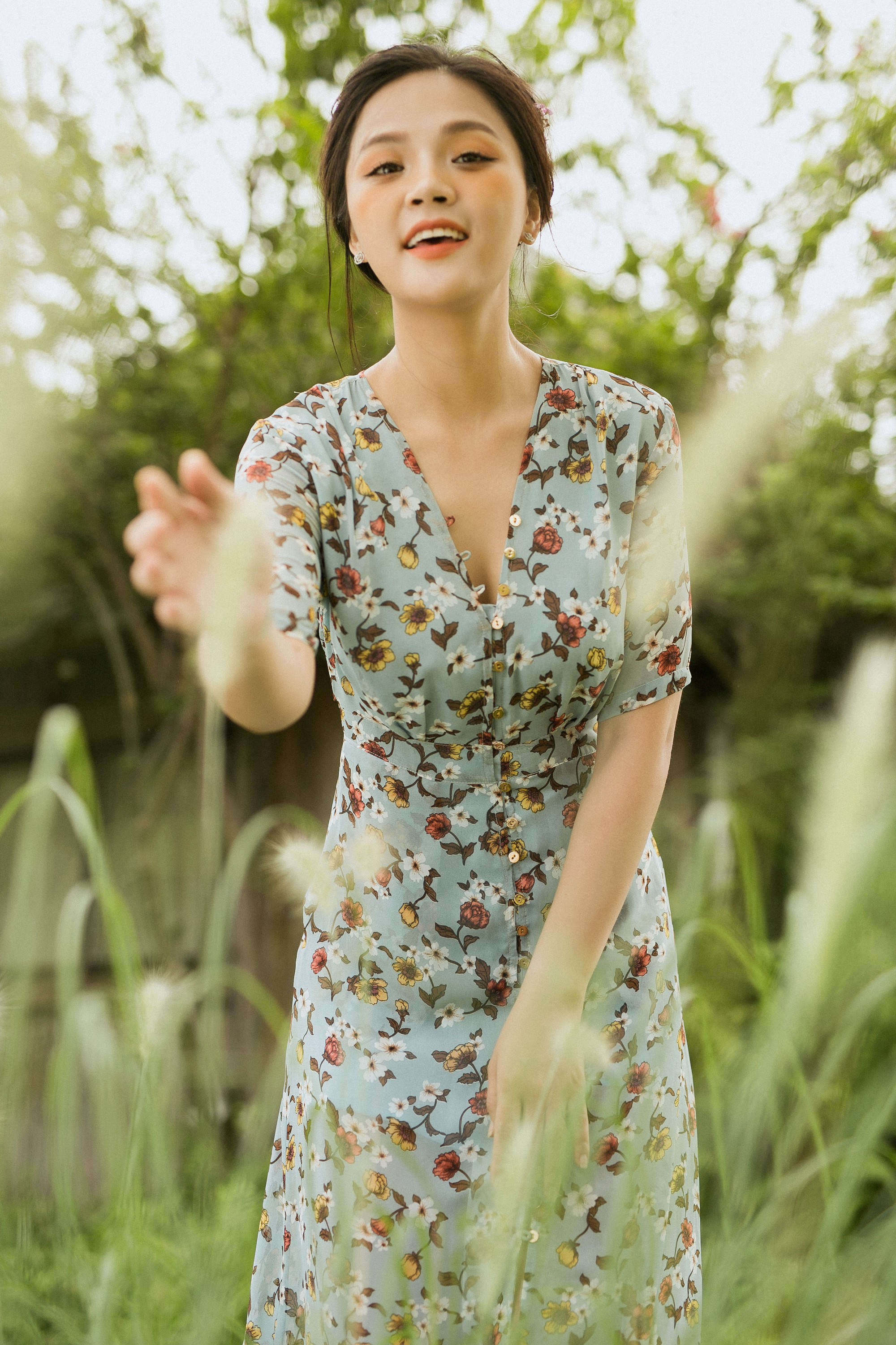 Quên My Sói đi, Thu Quỳnh giờ đã là người phụ nữ yếu mềm nhu nhược của "Về nhà đi con" rồi - Ảnh 7. Quên My Sói đi, Thu Quỳnh giờ đã là người phụ nữ yếu mềm nhu nhược của "Về nhà đi con" rồi - Ảnh 7.