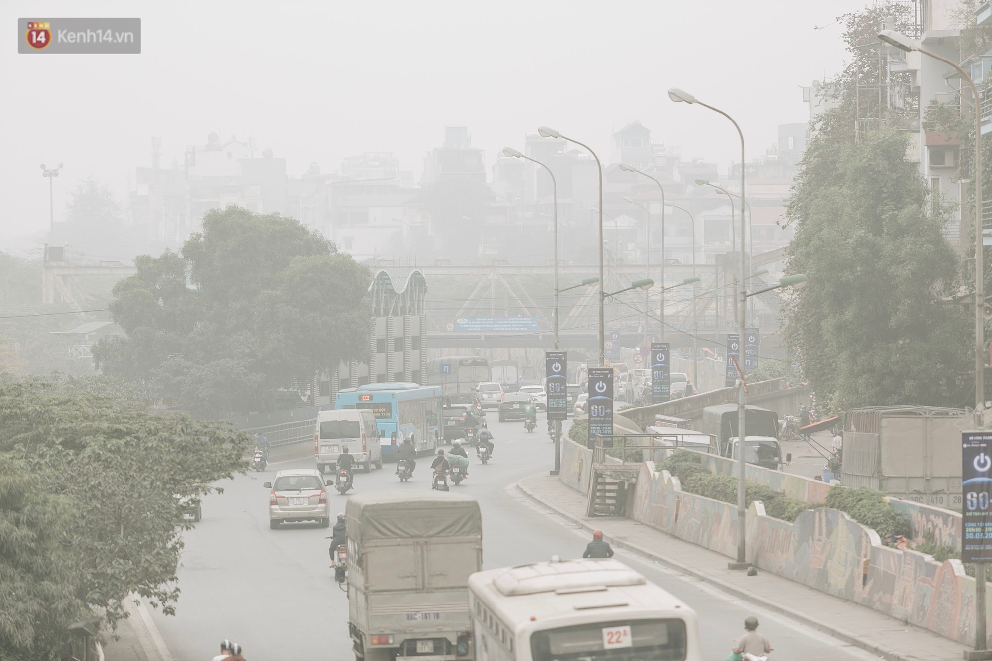 Những con số đáng báo động về thực trạng ô nhiễm không khí tại Hà Nội và TP Hồ Chí Minh - Ảnh 2.