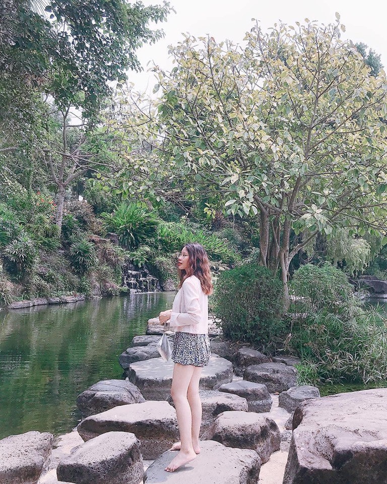 "Hot hòn họt" công viên Suối Mơ ngay sát Sài Gòn: Lên hình có vẻ ảo đấy nhưng ngoài đời có phải hơi sến không? - Ảnh 5. "Hot hòn họt" công viên Suối Mơ ngay sát Sài Gòn: Lên hình có vẻ ảo đấy nhưng ngoài đời có phải hơi sến không? - Ảnh 5.