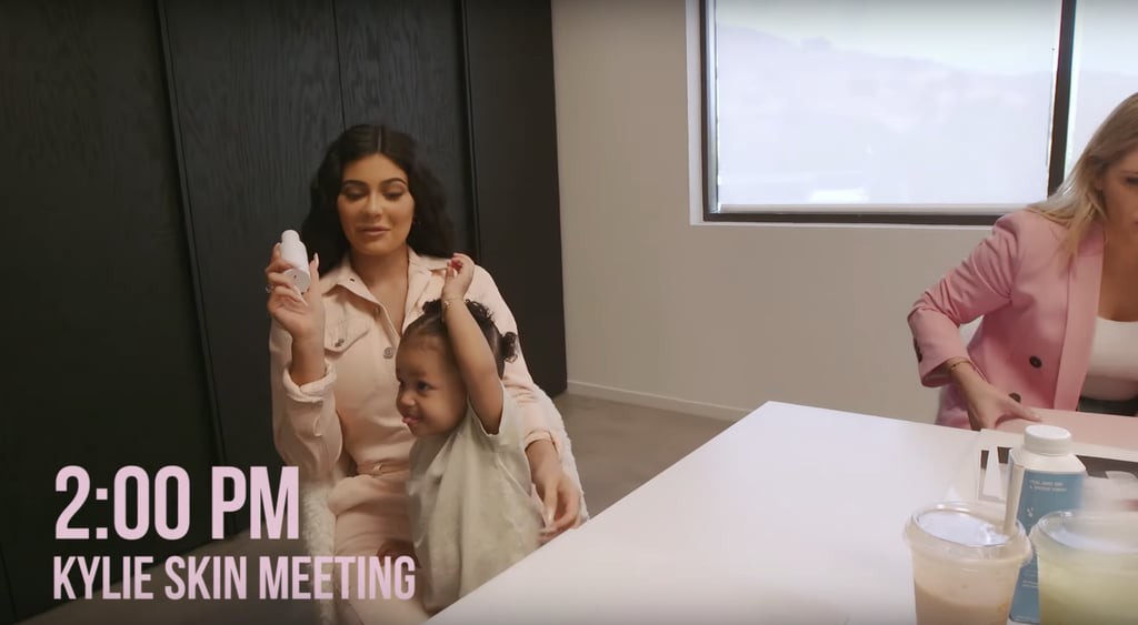 Đáng bị “ném đá” nhất về bộ skincare của Kylie Jenner chính là sự thiếu vắng khó hiểu của kem chống nắng - Ảnh 7.