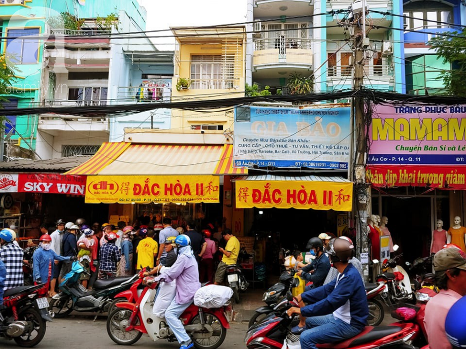 VỊT QUAY ĐẮC HÒA TẠ UYÊN THƠM NGON NỔI TIẾNG TẠI THÀNH PHỐ HỒ CHÍ MINH