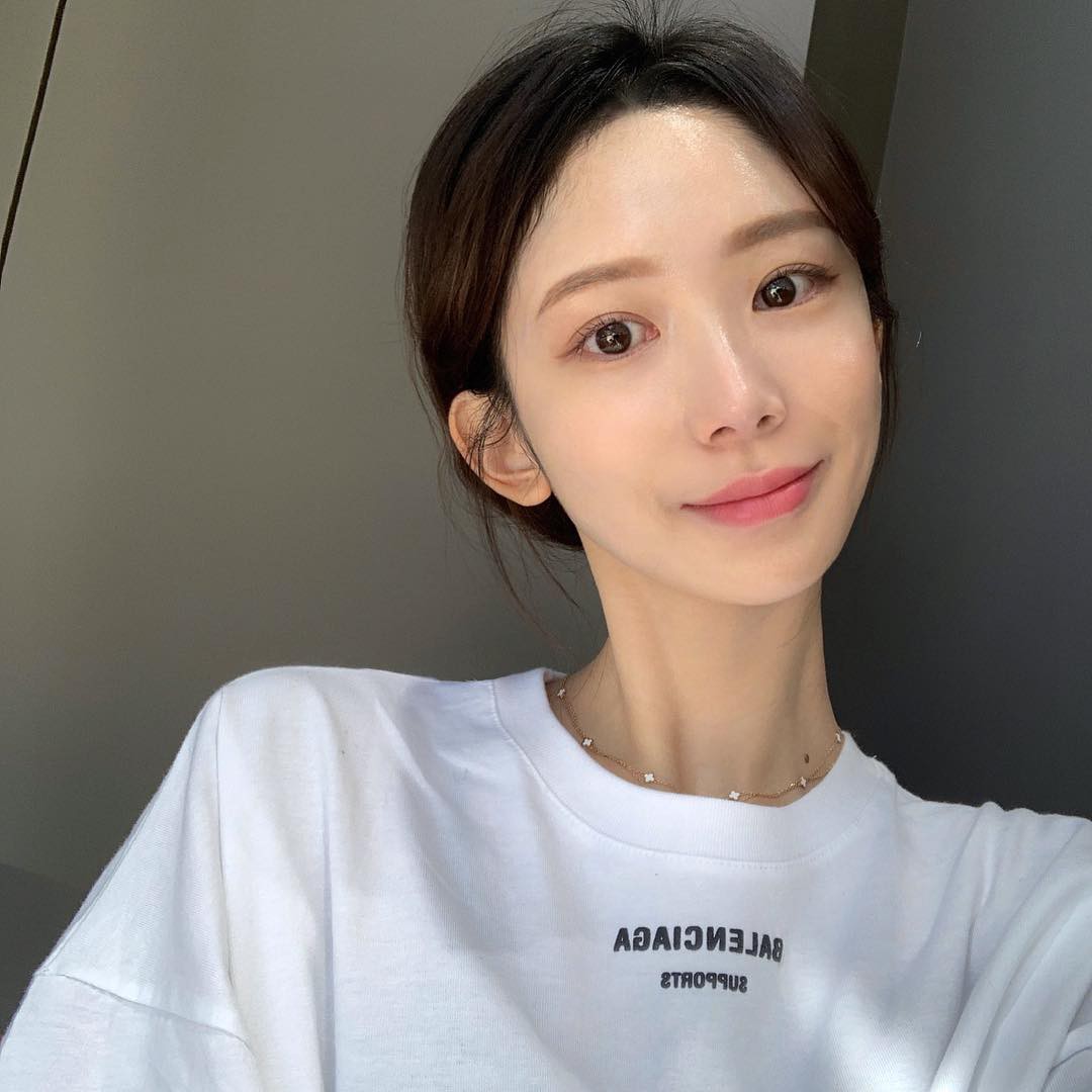 Để chống lão hóa đỉnh cao, bác sĩ khuyên bạn nên bổ sung ngay kem mắt vào chu trình dưỡng - Ảnh 3. Để chống lão hóa đỉnh cao, bác sĩ khuyên bạn nên bổ sung ngay kem mắt vào chu trình dưỡng - Ảnh 3.