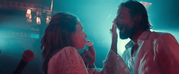 Tình yêu không có lỗi, lỗi ở ánh mắt Lady Gaga trao Bradley Cooper trong A Star Is Born quá đỗi "gian tình" - Ảnh 10. Tình yêu không có lỗi, lỗi ở ánh mắt Lady Gaga trao Bradley Cooper trong A Star Is Born quá đỗi "gian tình" - Ảnh 10.