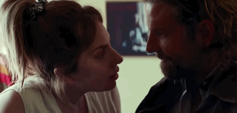 Tình yêu không có lỗi, lỗi ở ánh mắt Lady Gaga trao Bradley Cooper trong A Star Is Born quá đỗi "gian tình" - Ảnh 5. Tình yêu không có lỗi, lỗi ở ánh mắt Lady Gaga trao Bradley Cooper trong A Star Is Born quá đỗi "gian tình" - Ảnh 5.